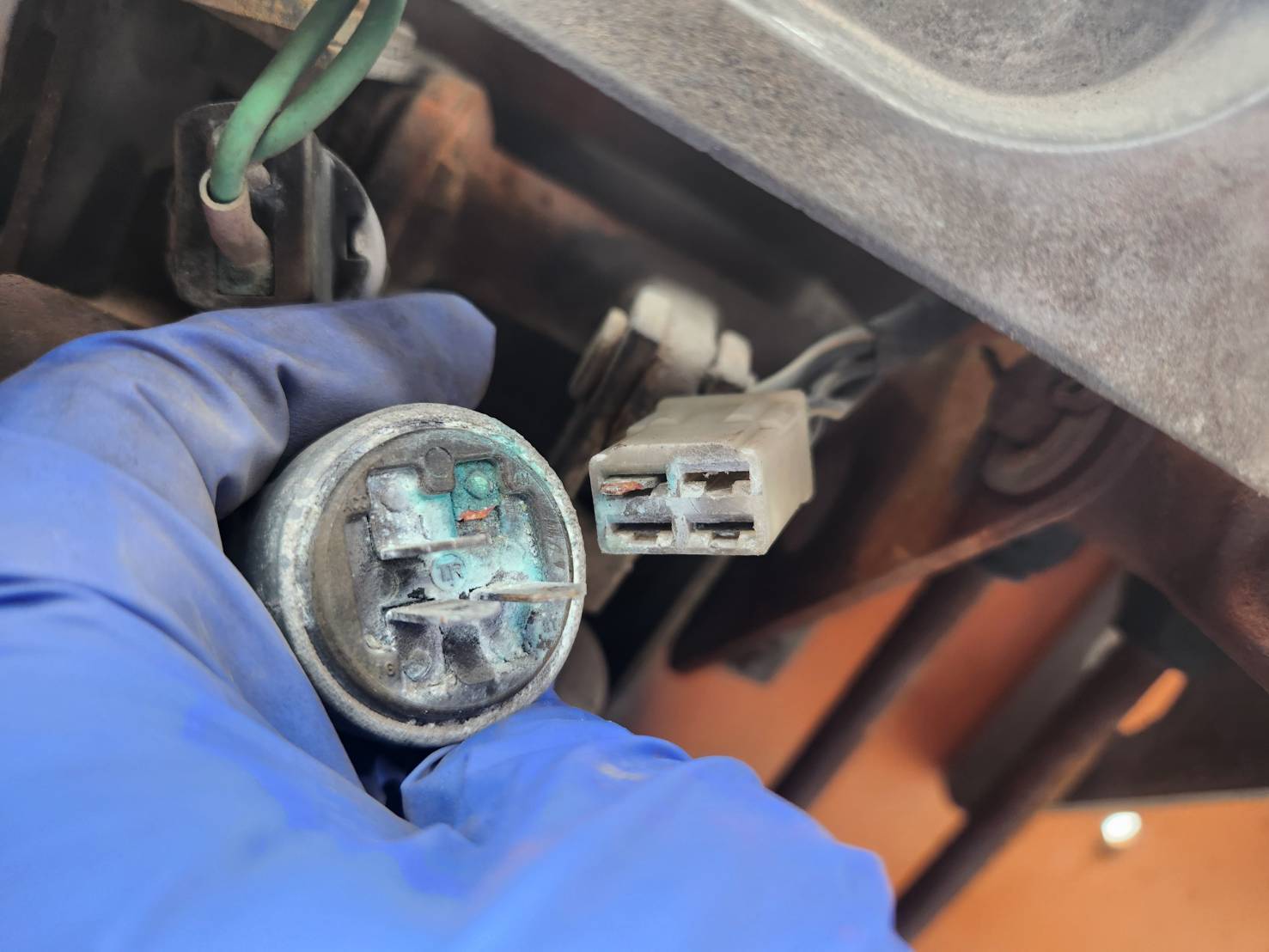 エンジンが掛からない?そんな時はお任せください!