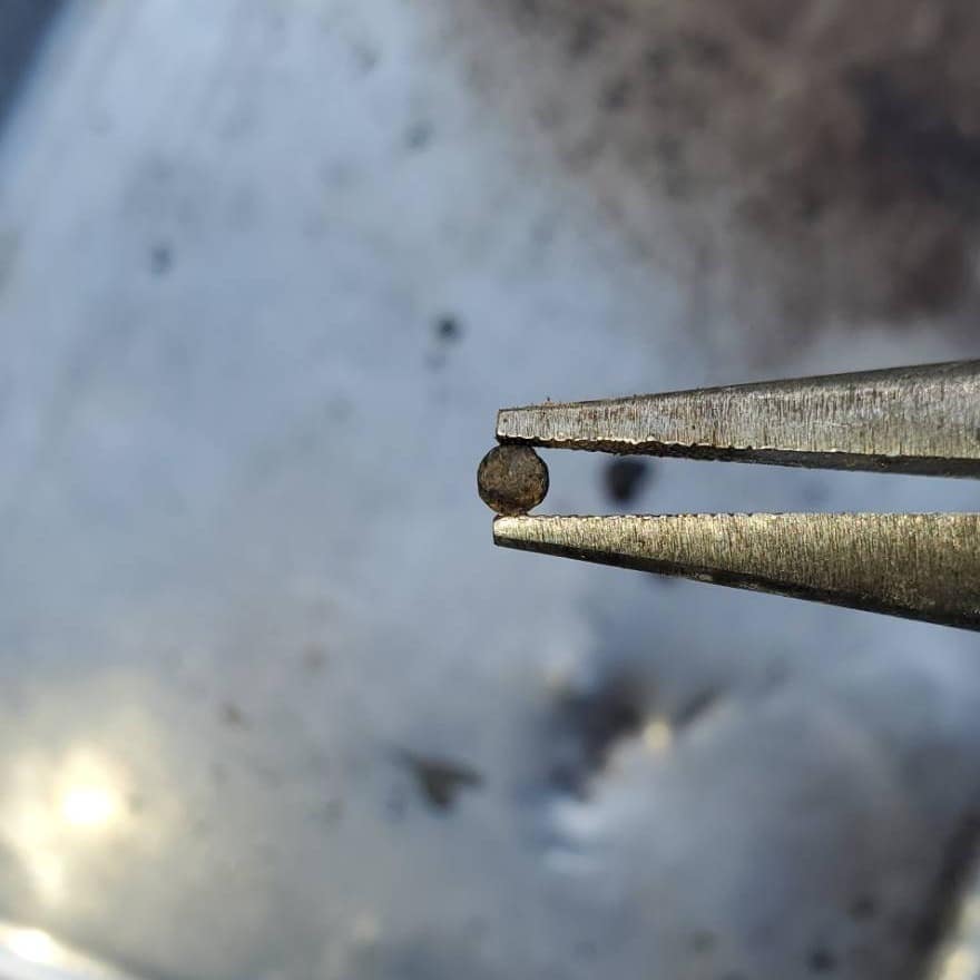 これはいったい、、？！